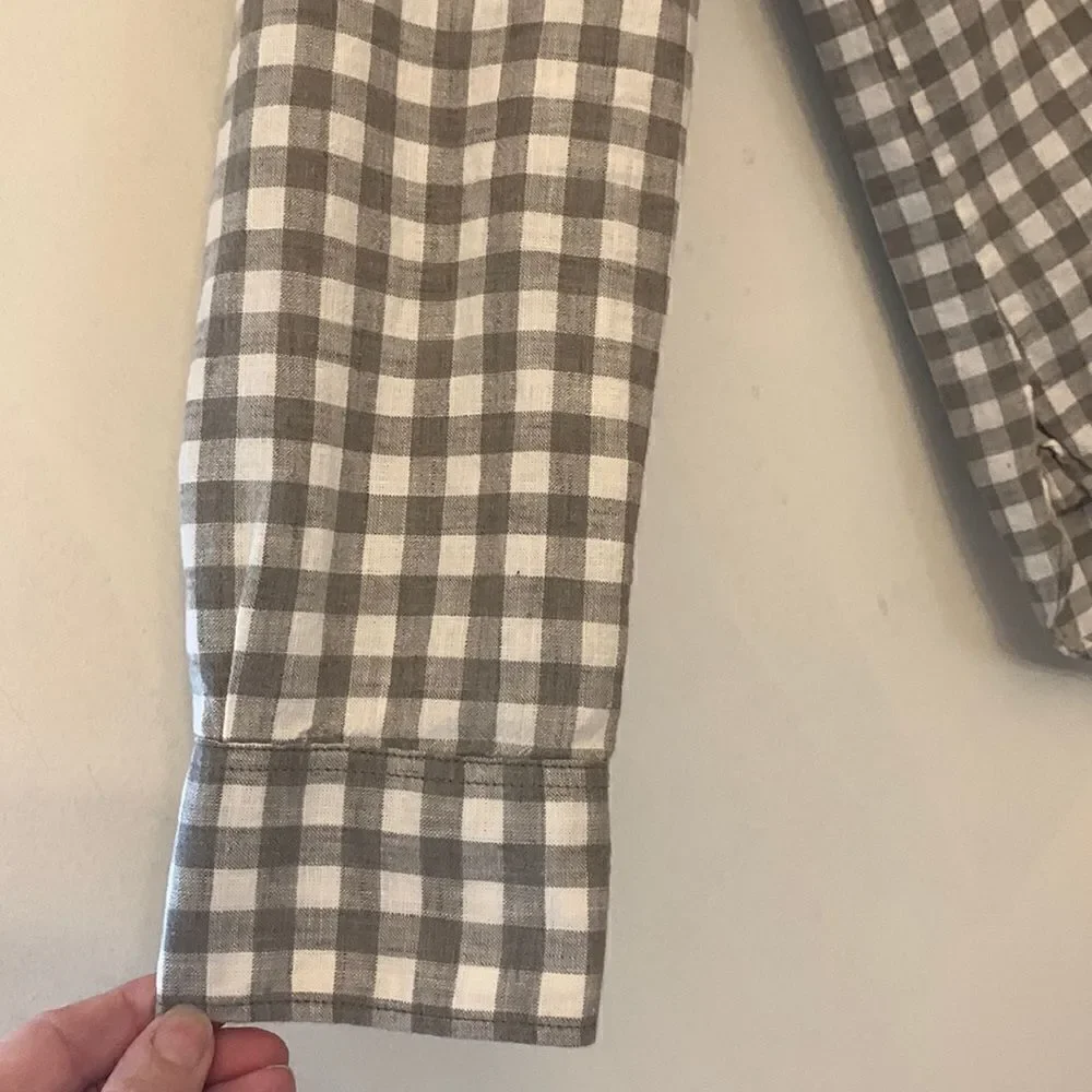 J Crew gray and white checked shirt Size S Long sleeves Length 27” Bust 19”
